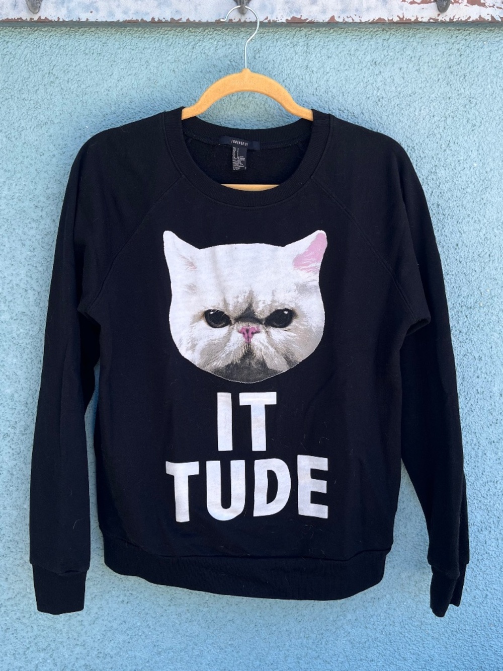 Forever 21  Lightweight Sweatshirt   Cat Motif   Size Small